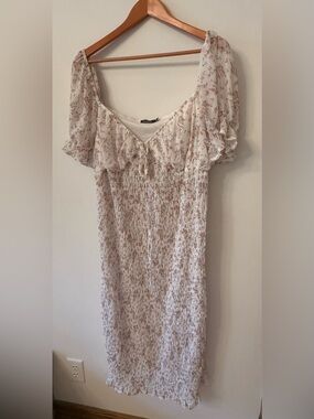Boohoo Ivory Ruched Midi Dress with Dainty Floral Print